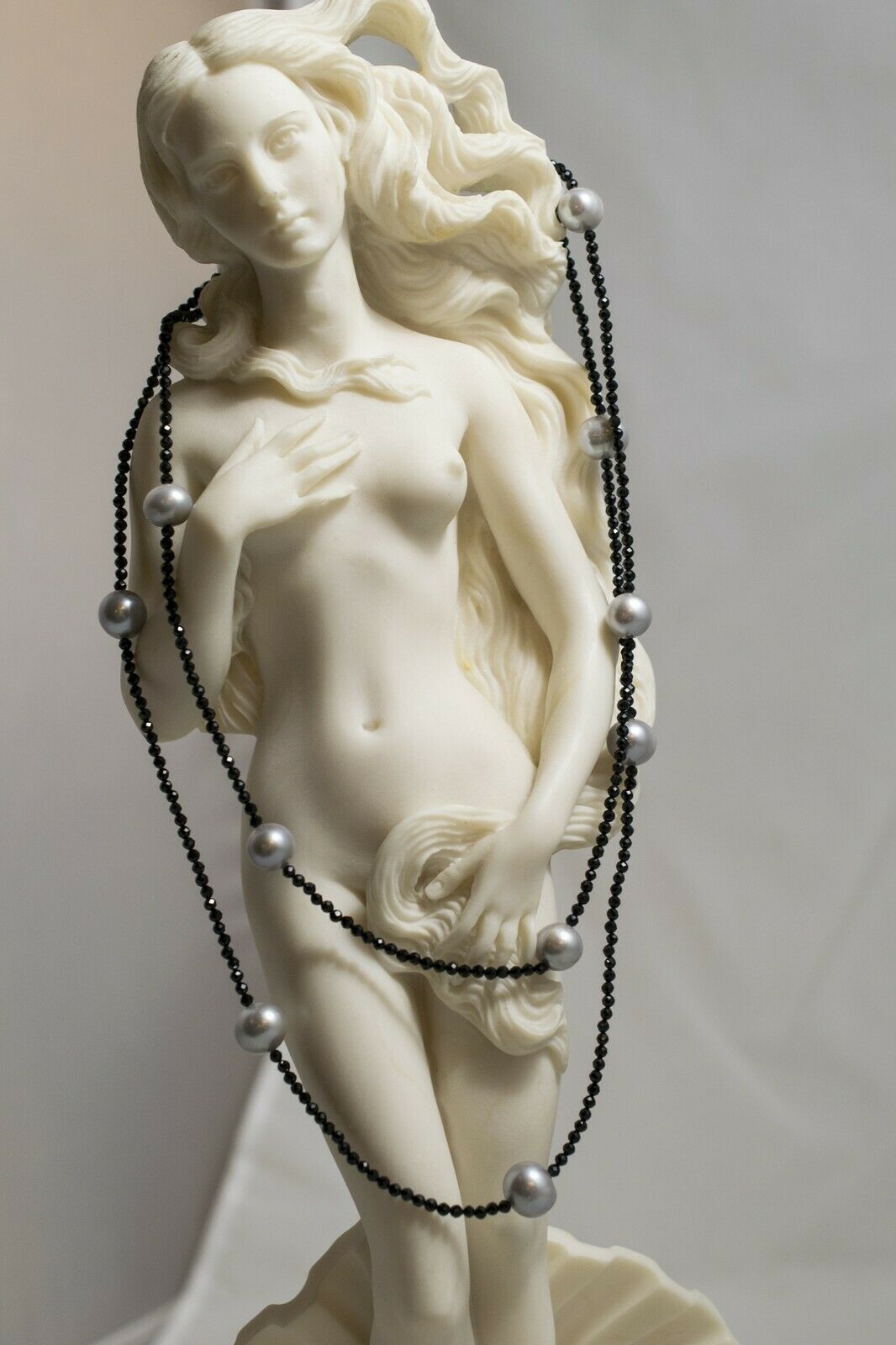 "EVENING STAR" Schöne facettierte 3mm Spinellkette mit Zuchtperlen 100 cm Länge